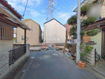 �O�ʓ��H�܂ތ��n�ʐ^�@-