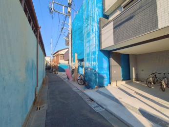 �O�ʓ��H�܂ތ��n�ʐ^�@-