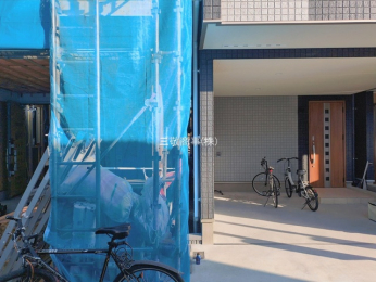 �O�ʓ��H�܂ތ��n�ʐ^�@-