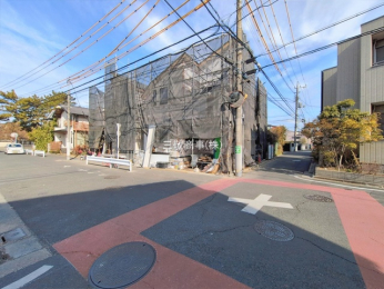 �O�ʓ��H�܂ތ��n�ʐ^�@-