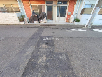 �O�ʓ��H�܂ތ��n�ʐ^�@-