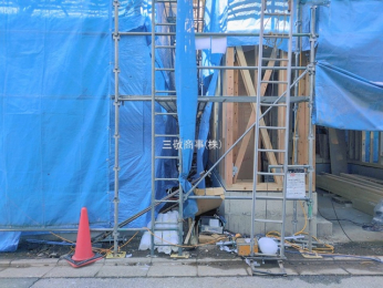 �O�ʓ��H�܂ތ��n�ʐ^�@-