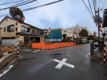 �O�ʓ��H�܂ތ��n�ʐ^�@-