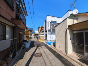 �O�ʓ��H�܂ތ��n�ʐ^�@-