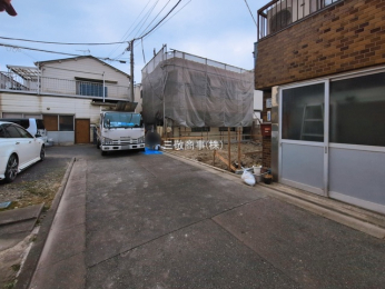 �O�ʓ��H�܂ތ��n�ʐ^�@-